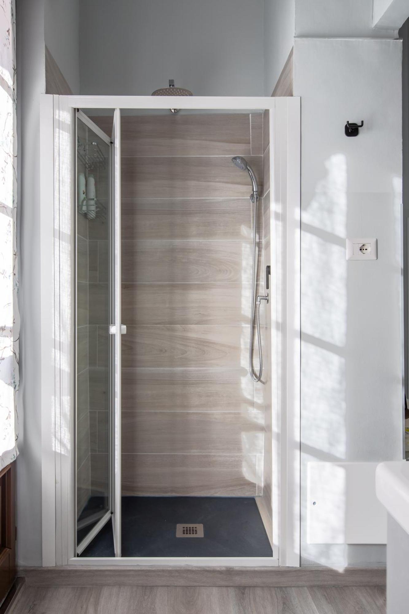 Attico Grand Terrace Apartment Alba  Bagian luar foto
